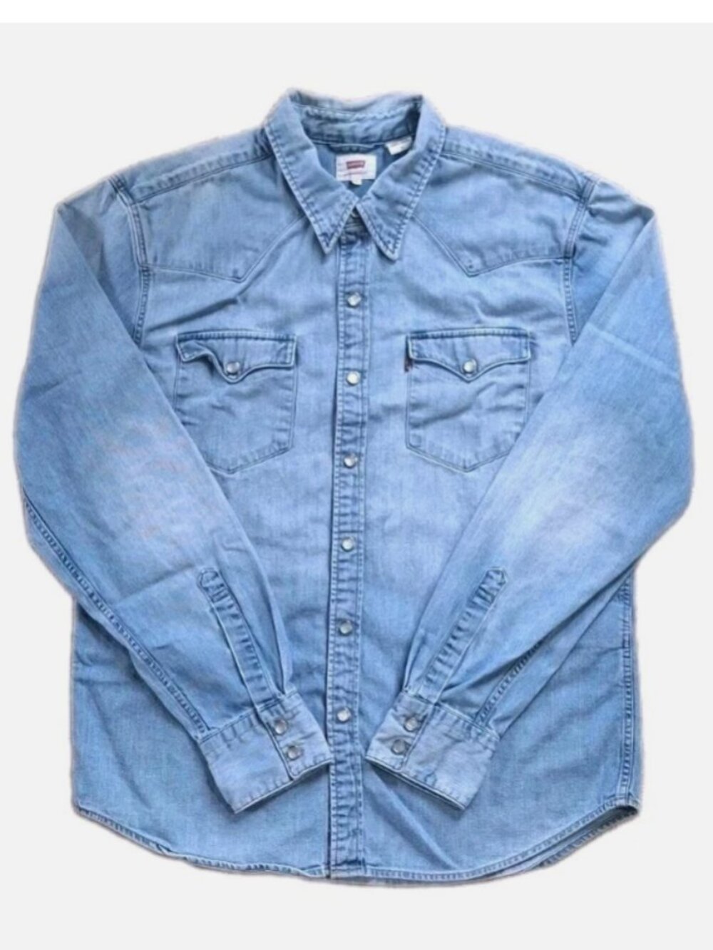 LEVI'S LIGHT BLUE DENIM BUTTON DOWN SHIRT SIZE M
